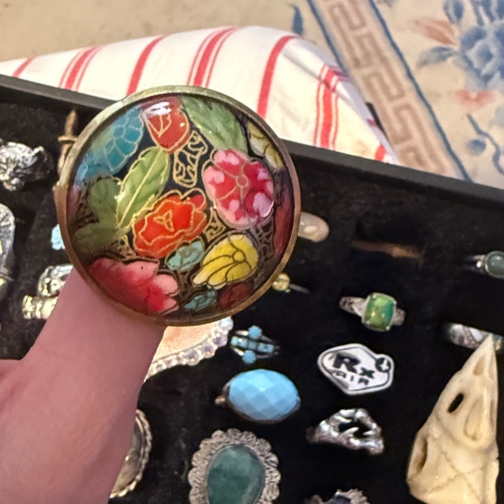 ring - Picture 3 of 3
